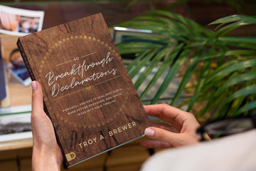 40 Breakthrough Declarations: Powerful Prayers to Heal Past Hurts, Make Future Provision, and Invite Jesus into Your Timeline Hardcover – January 18, 2022 by Troy Brewer (Author) - Faith & Flame - Books and Gifts - Destiny Image - 9780768461084