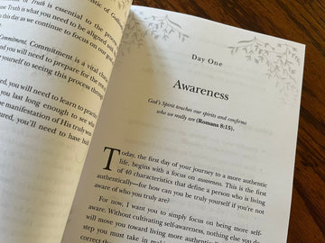 40 Day Soul Fast Guided Transformation Journal: Your Journey to Greater Mental, Emotional, and Spiritual Health Paperback – December 5, 2023 - Faith & Flame - Books and Gifts - Cindy Trimm - 9780768475432